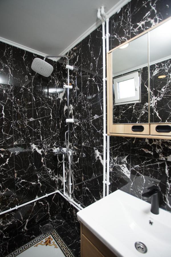 B H B Apartmani Novi Pazar Buitenkant foto