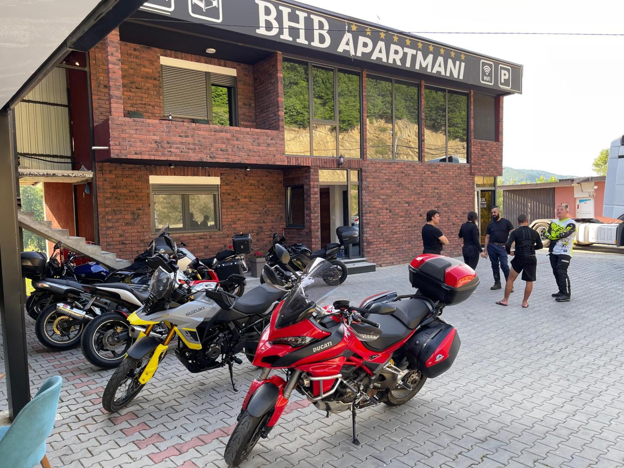 B H B Apartmani Novi Pazar Buitenkant foto